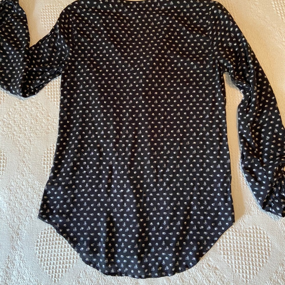 Shirt - Picture 4 of 8